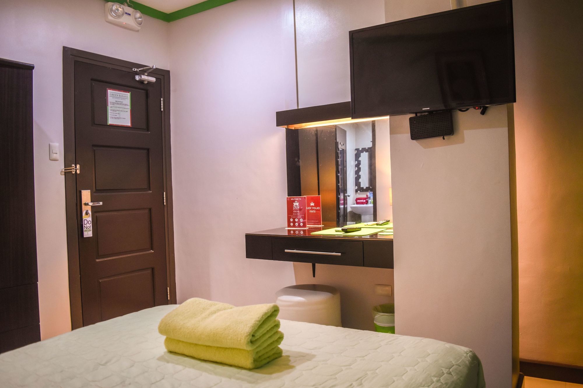 Zen Rooms Pryce Business Park 达沃 外观 照片