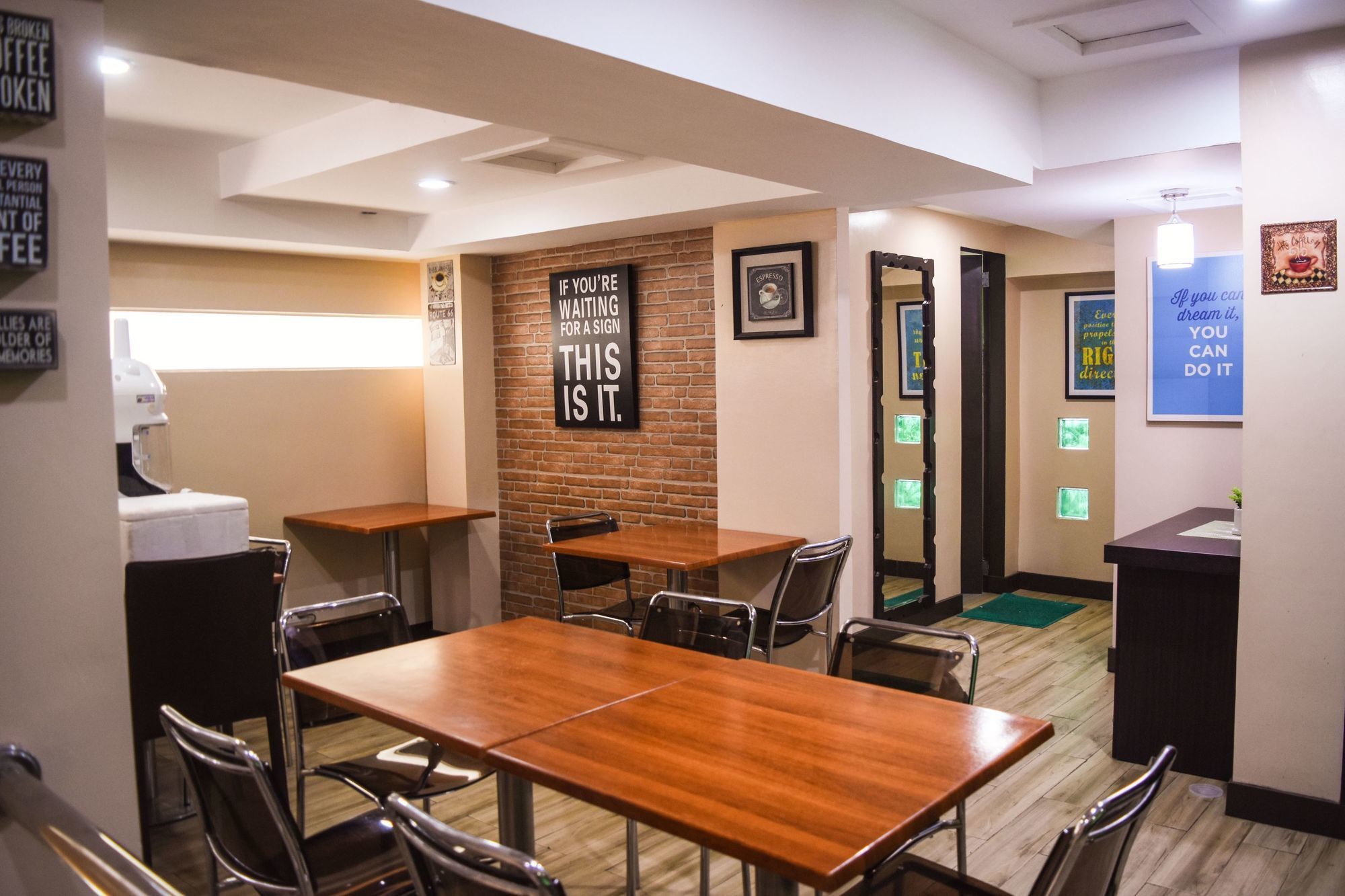 Zen Rooms Pryce Business Park 达沃 外观 照片